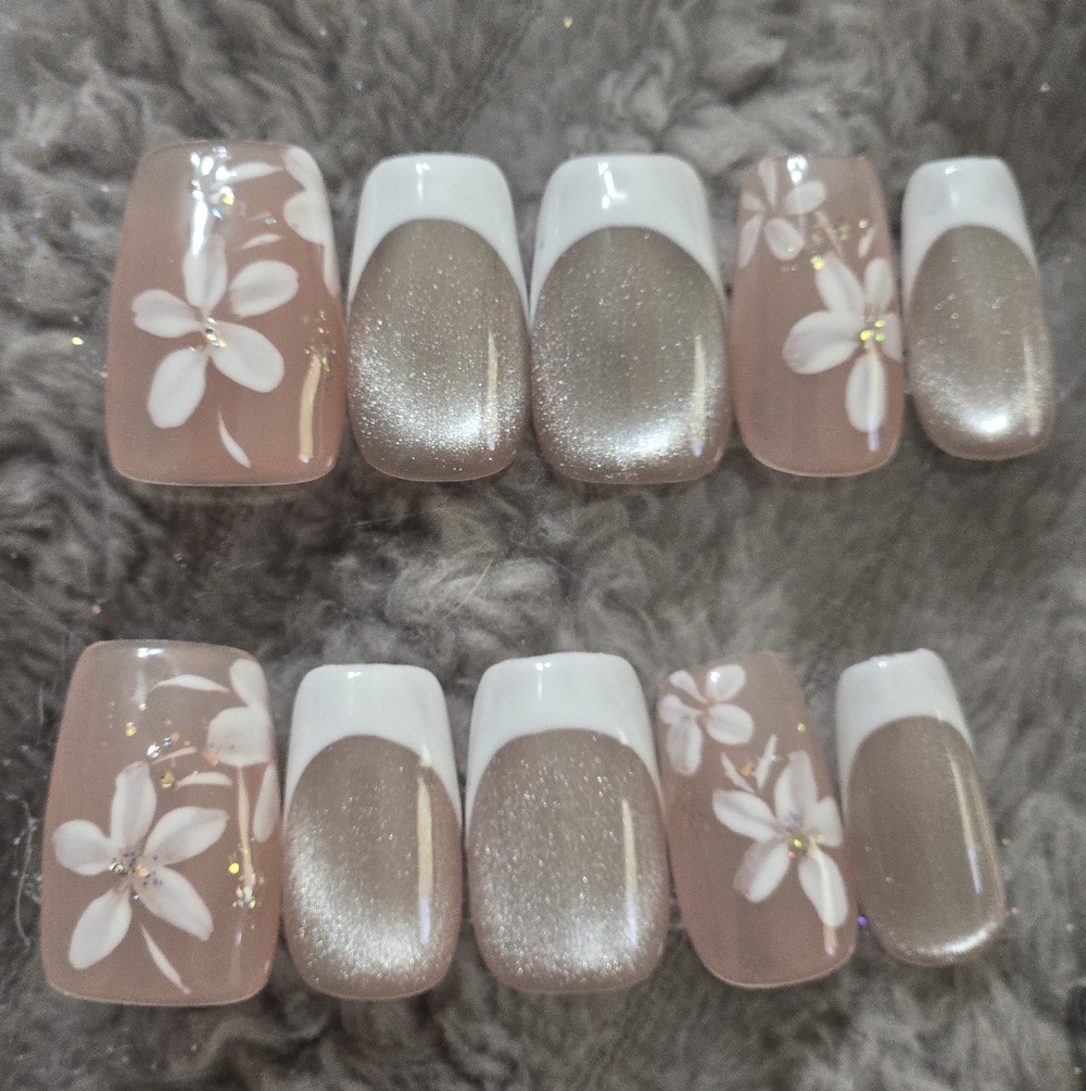 Neutral Floral French Press-On Nails - White & Nude